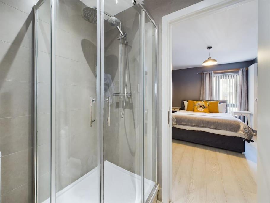 Donegall Sq Apt At City Gate, Belfast City Centre Екстериор снимка