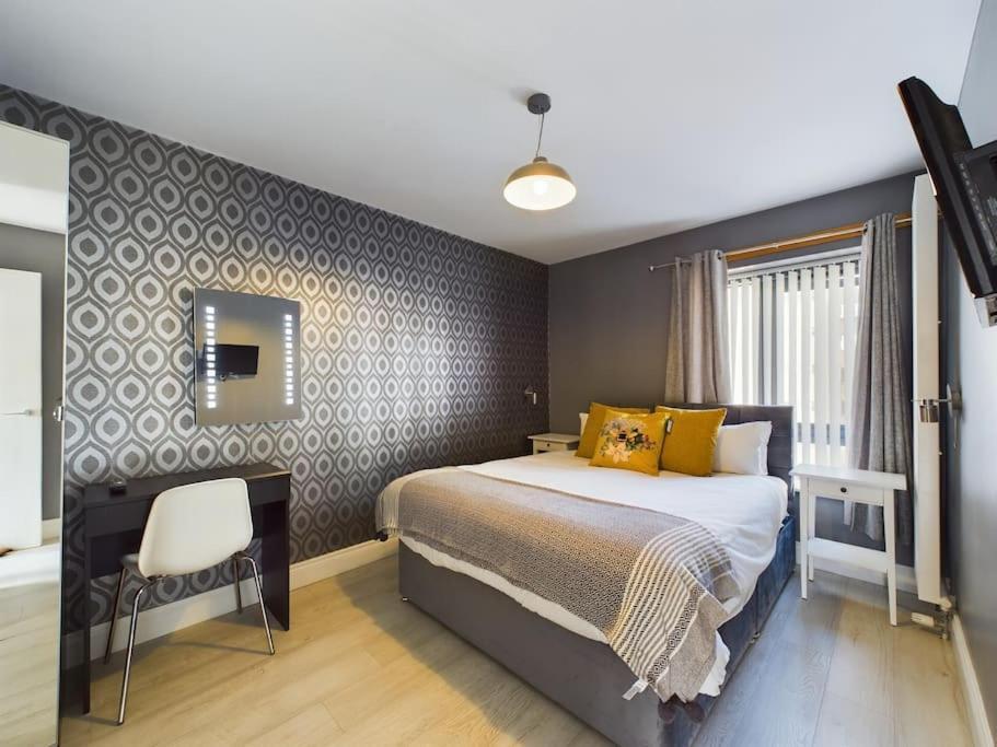 Donegall Sq Apt At City Gate, Belfast City Centre Екстериор снимка