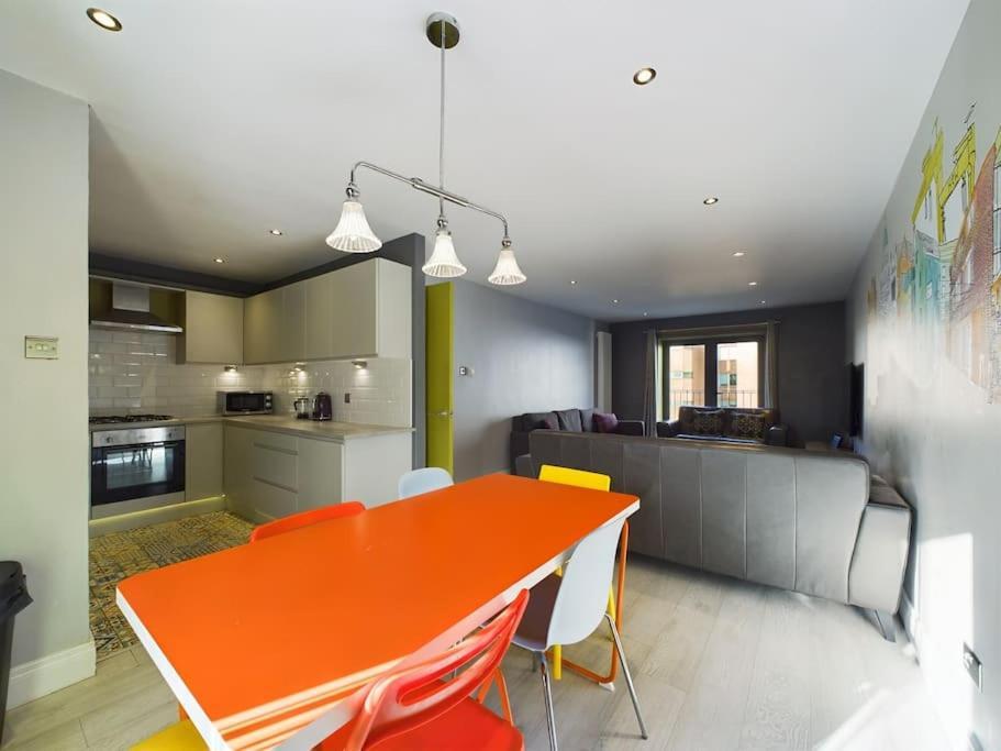 Donegall Sq Apt At City Gate, Belfast City Centre Екстериор снимка